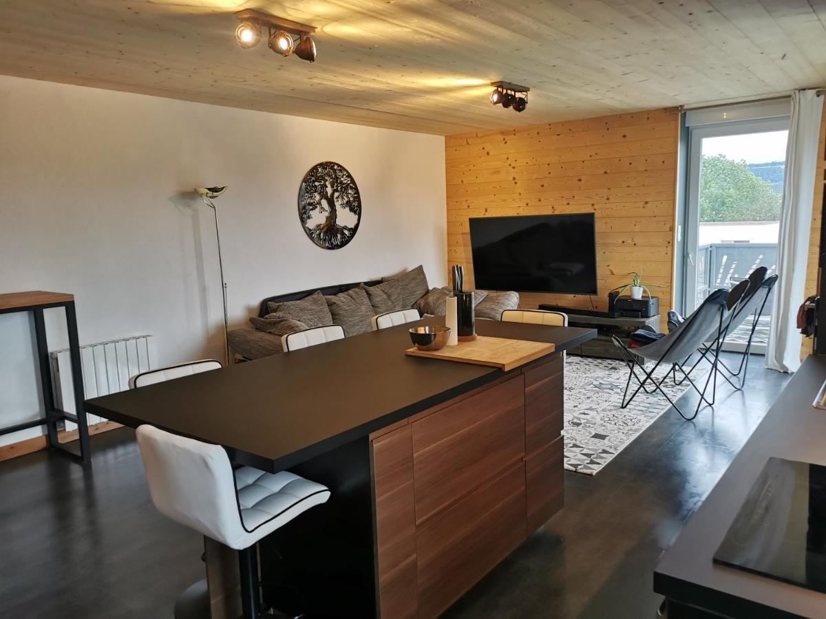 Superbe Appartement Neuf Avec Terrasse Orchamps-Vennes Eksteriør billede