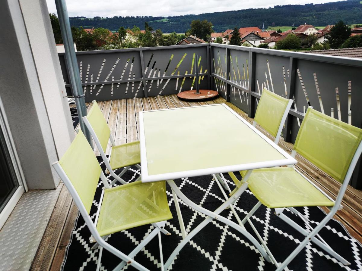 Superbe Appartement Neuf Avec Terrasse Orchamps-Vennes Eksteriør billede